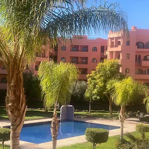 Un Moderne Chic Vue Sur Piscine , Marrakesh Maroc
