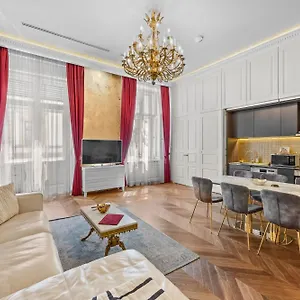 count-zrinyi-street-apartment.inbudapesthotels.com/